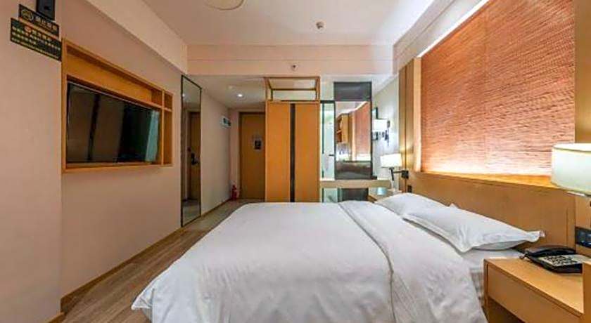 V8 Ziyuangang Hotel
