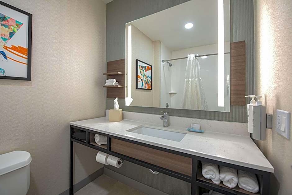 Hilton Garden Inn Newport News