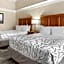 Best Western Plus Silver Saddle Inn