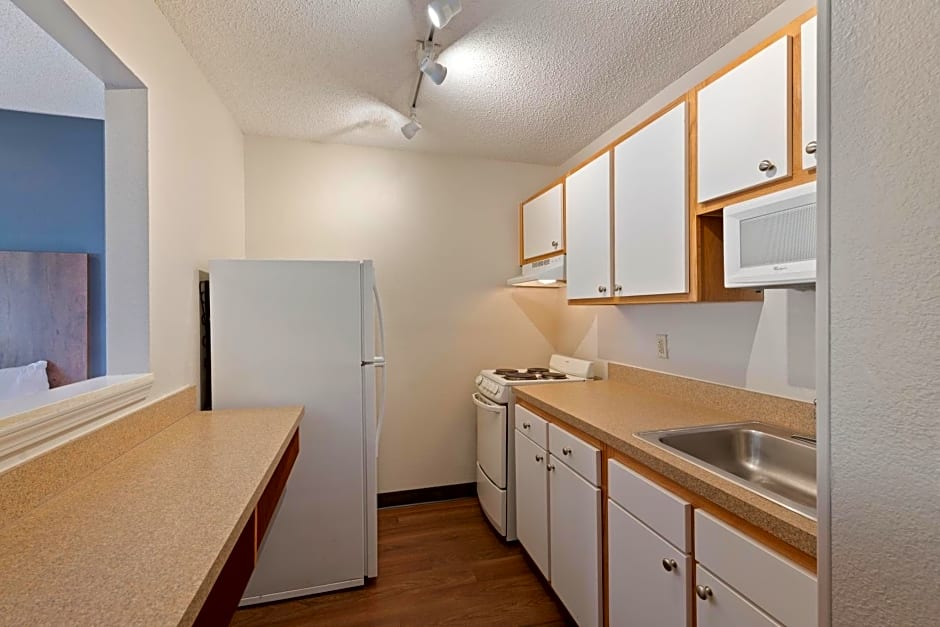 Extended Stay America Suites - Charlotte - University Place - E McCullough Dr