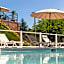 Hôtel & Résidence Lou Paradou Gréoux Les Bains