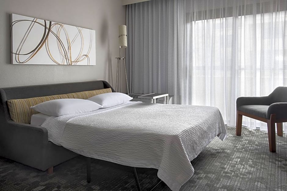 Courtyard by Marriott Lincroft Red Bank