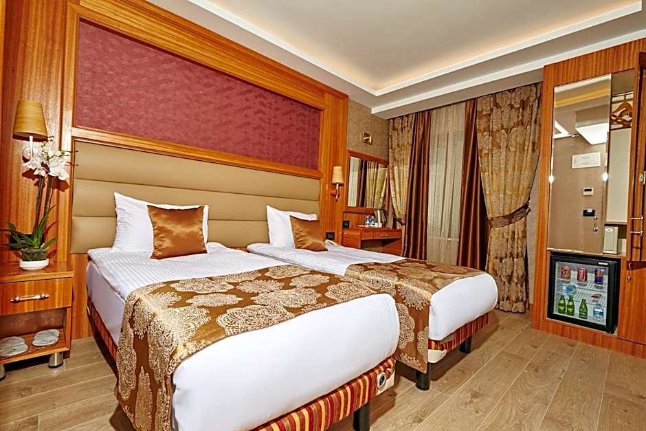 Ilkbal Deluxe Hotel Istanbul