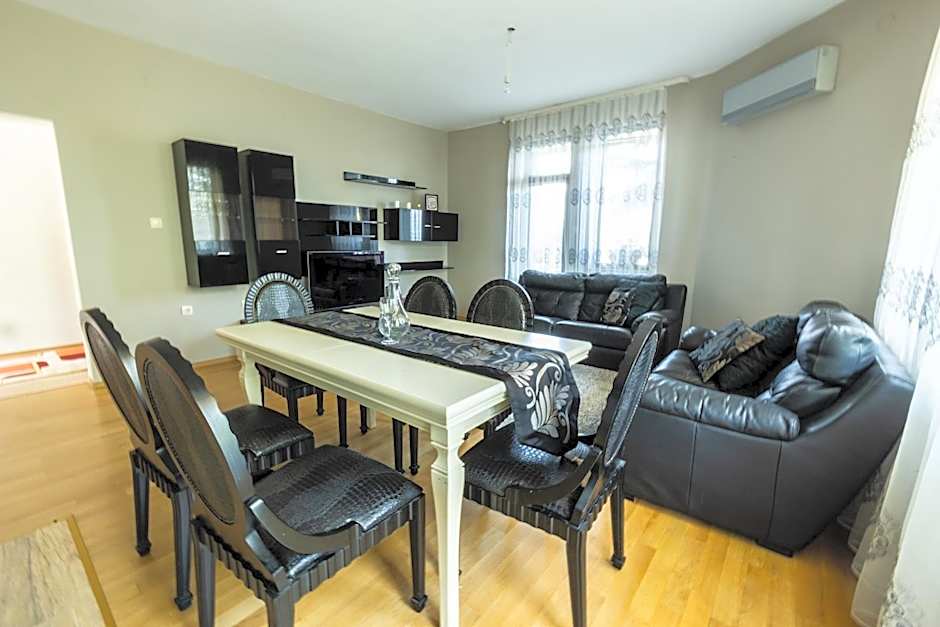 Chiflika Family Hotel