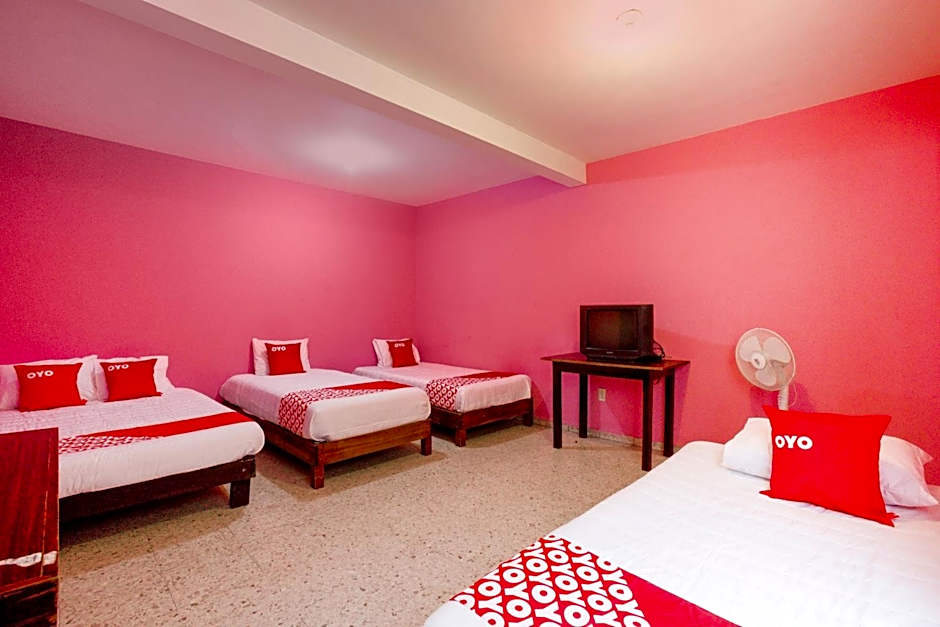OYO Hotel Emperador