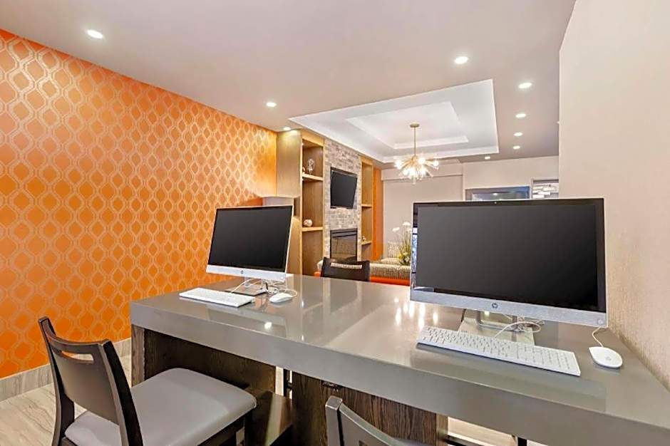 Best Western Plus Executive Inn