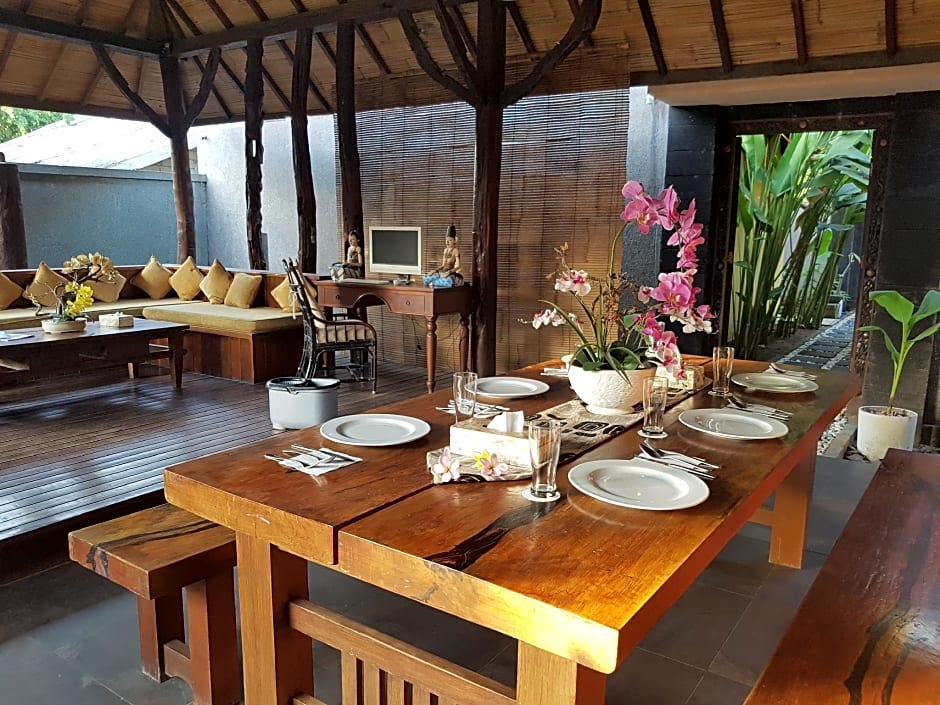 Gili Exotic Villas