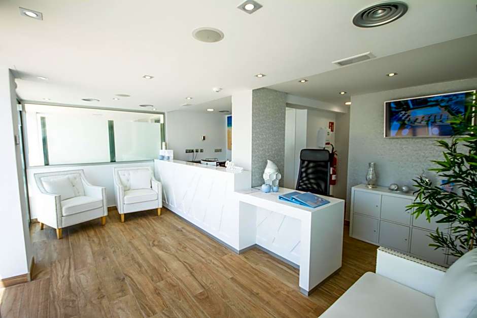 IG Nachosol Atlantic & Yaizasol by Servatur - Adults Only