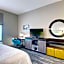 Hampton Inn & Suites Boston/Stoughton