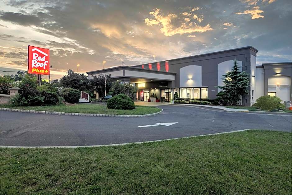 Red Roof PLUS+ Newark Liberty Airport - Carteret