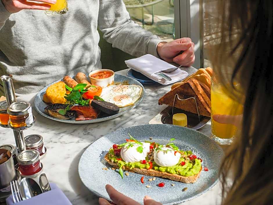 Apex City of Bath Hotel