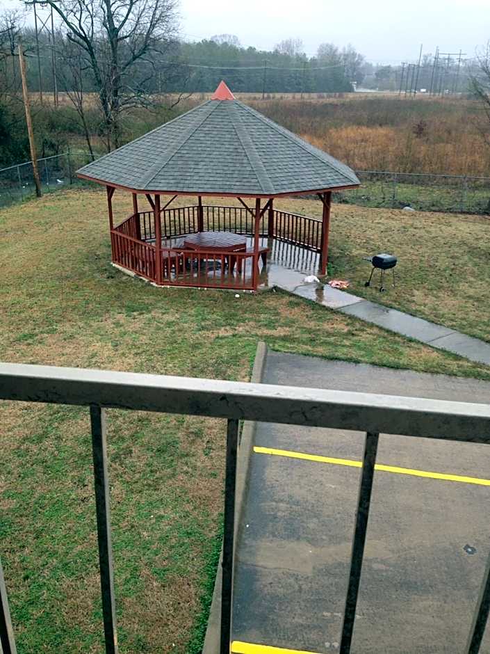 Americas Best Value Inn - Cabot