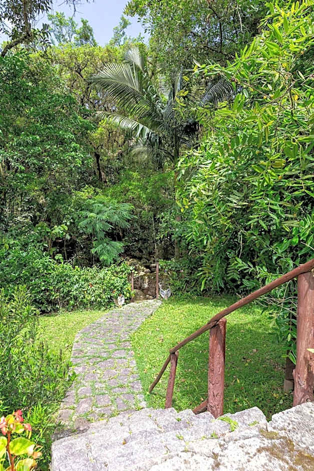 Cachoeira Privativa + Termas a 8min e momento em família