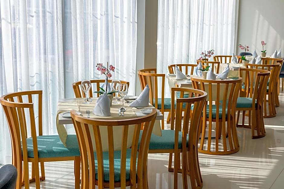 Tsokkos Protaras Beach Hotel
