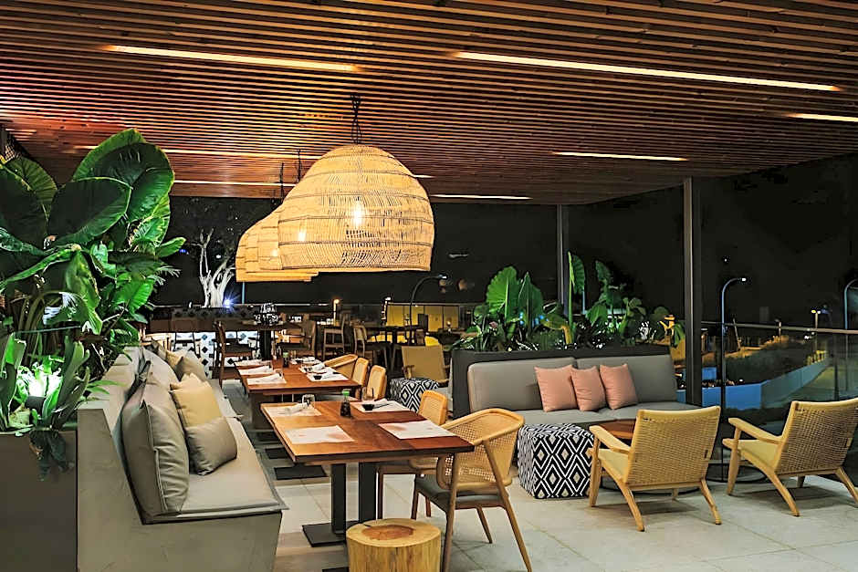 Hotel Napa Suites (Adults Only)