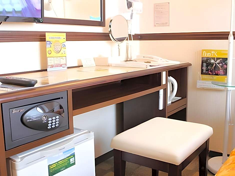 Toyoko Inn Nishitetsu Kurume eki Higashi guchi