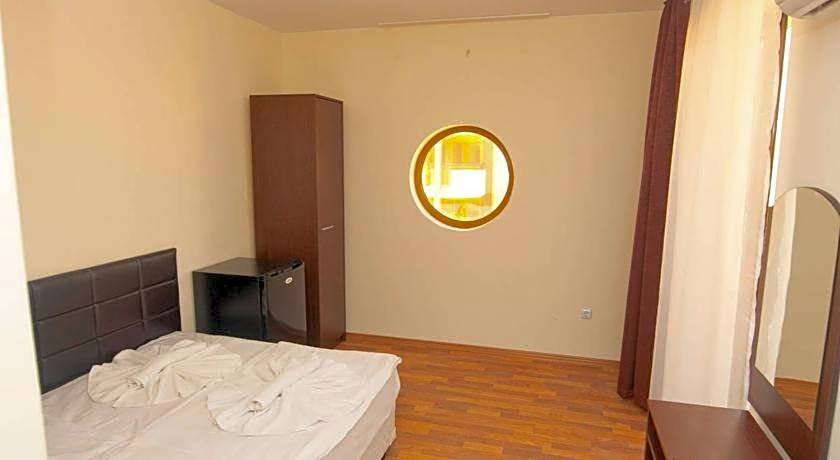 Hotel Golden Ina - All Inclusive - Beachfront