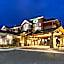 Black Fox Lodge Pigeon Forge, Tapestry Collection by Hilton