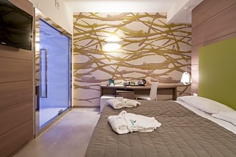 Suite with Sauna