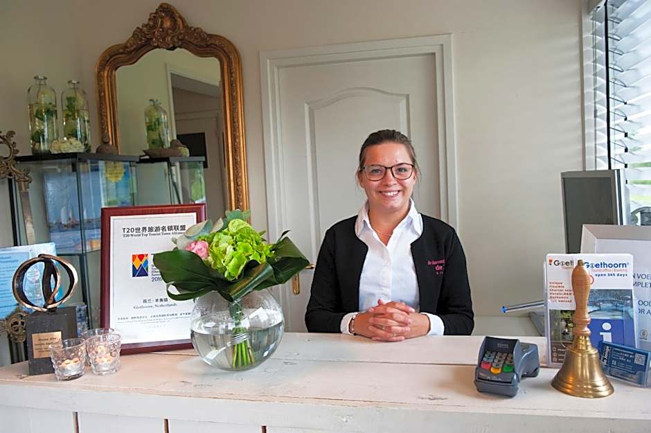 De Dames Van De Jonge Hotel Restaurant