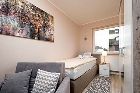 Single Room with Shared Bathroom