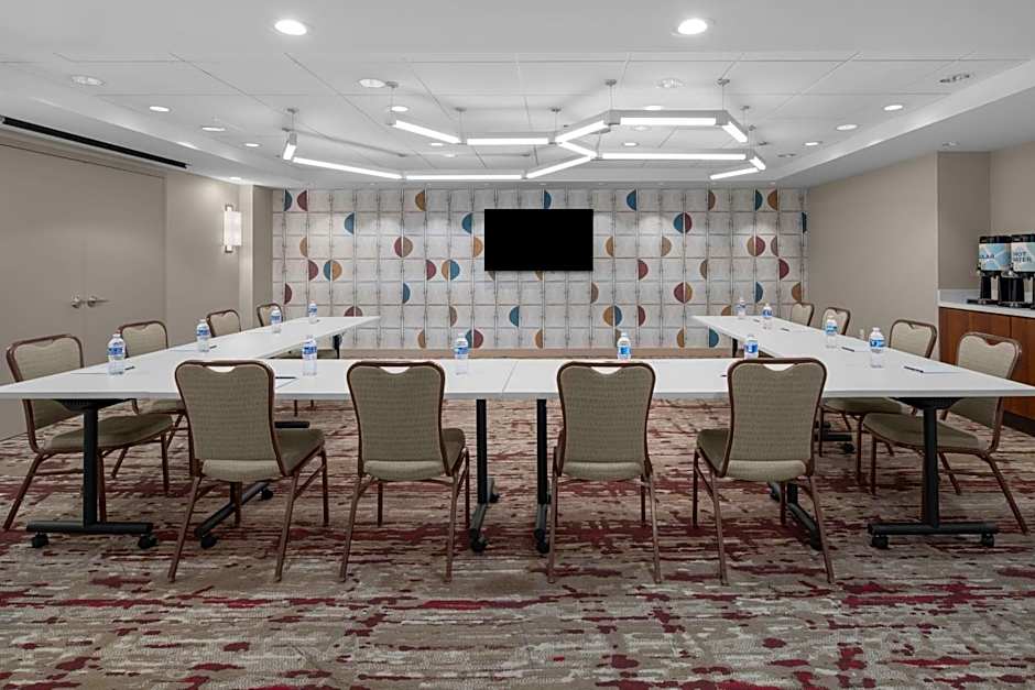 Hilton Garden Inn Bethesda Downtown