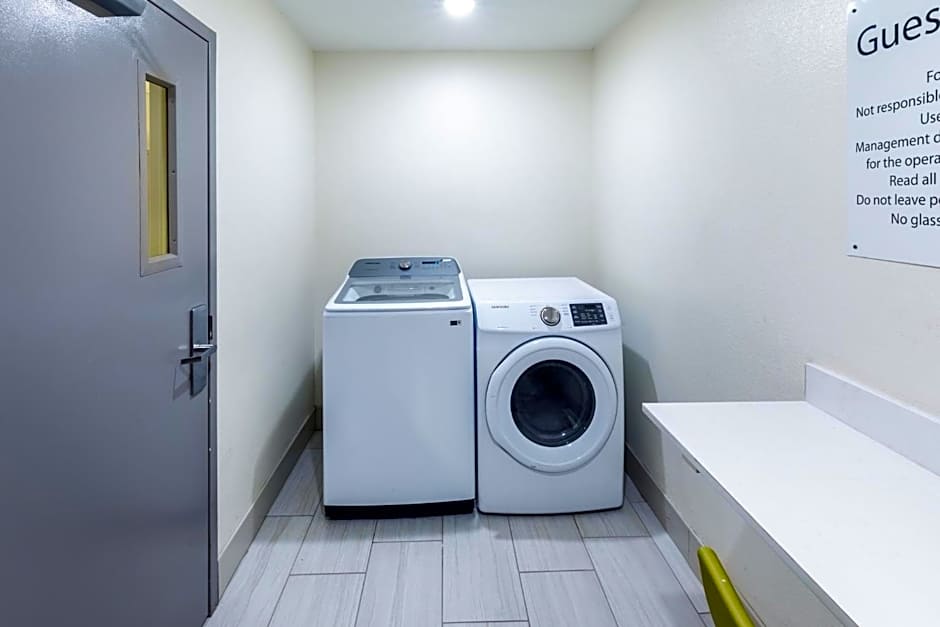 Holiday Inn Express Hotel & Suites Sulphur - Lake Charles By IHG