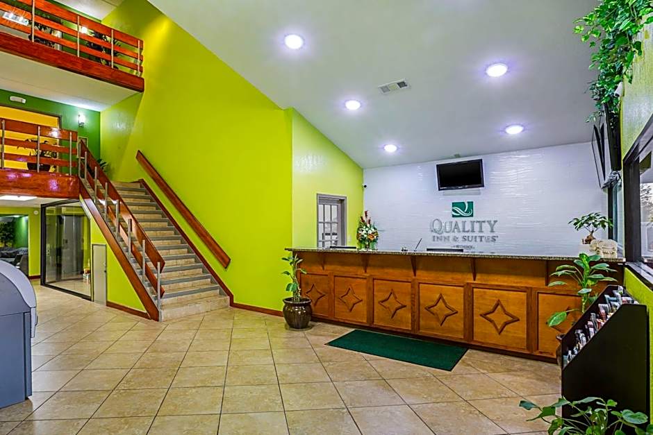 Quality Inn & Suites Near Six Flags East