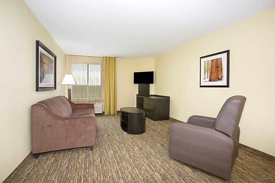 Candlewood Suites Longmont, an IHG Hotel
