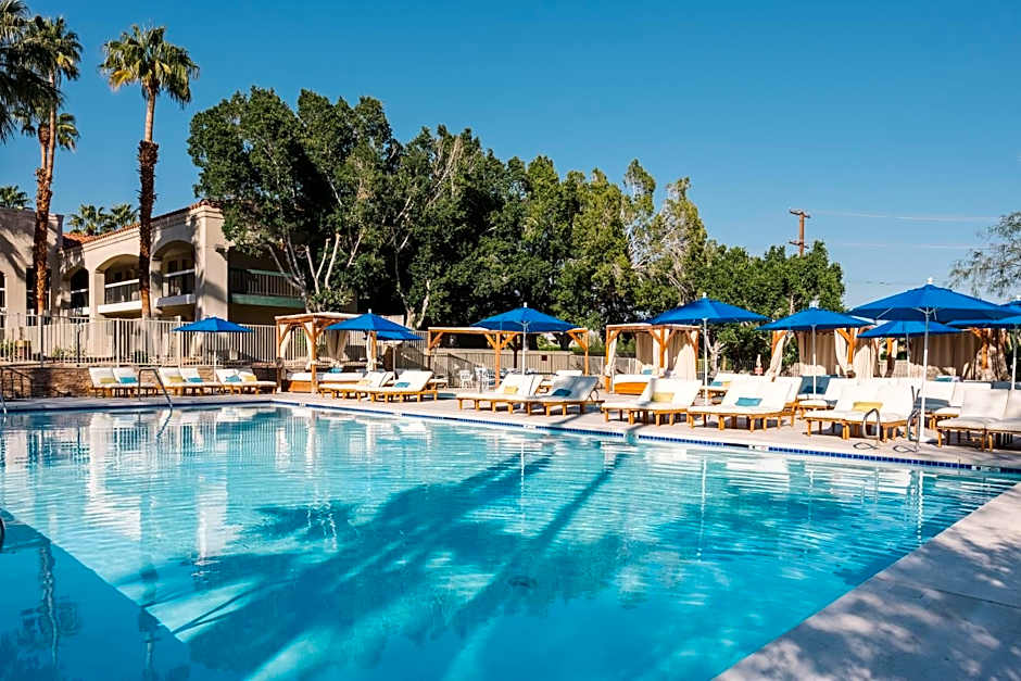 L3 Oasis Hotel