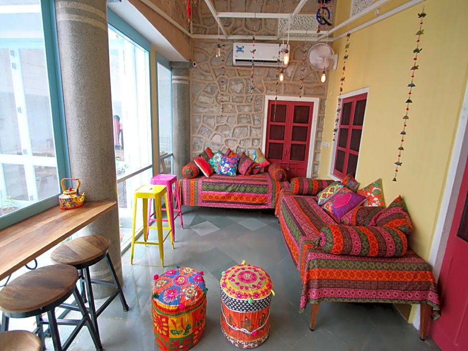 Jaipur Jantar Hostel