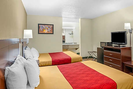 2 Queen Beds, No Smoking