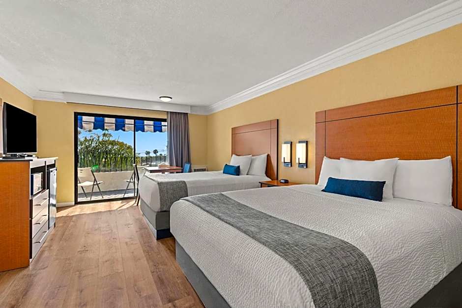 Travelodge by Wyndham San Clemente Beach