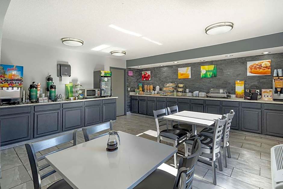 Quality Inn & Suites Bloomington University Area