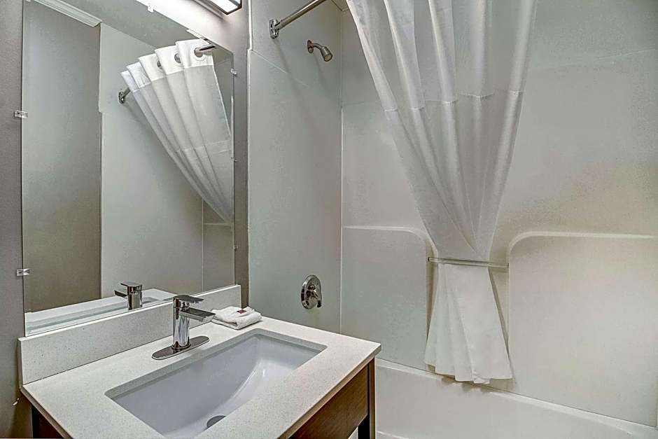 Motel 6-Front Royal, VA