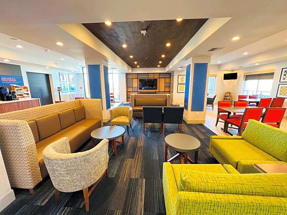 Holiday Inn Express Salinas By IHG