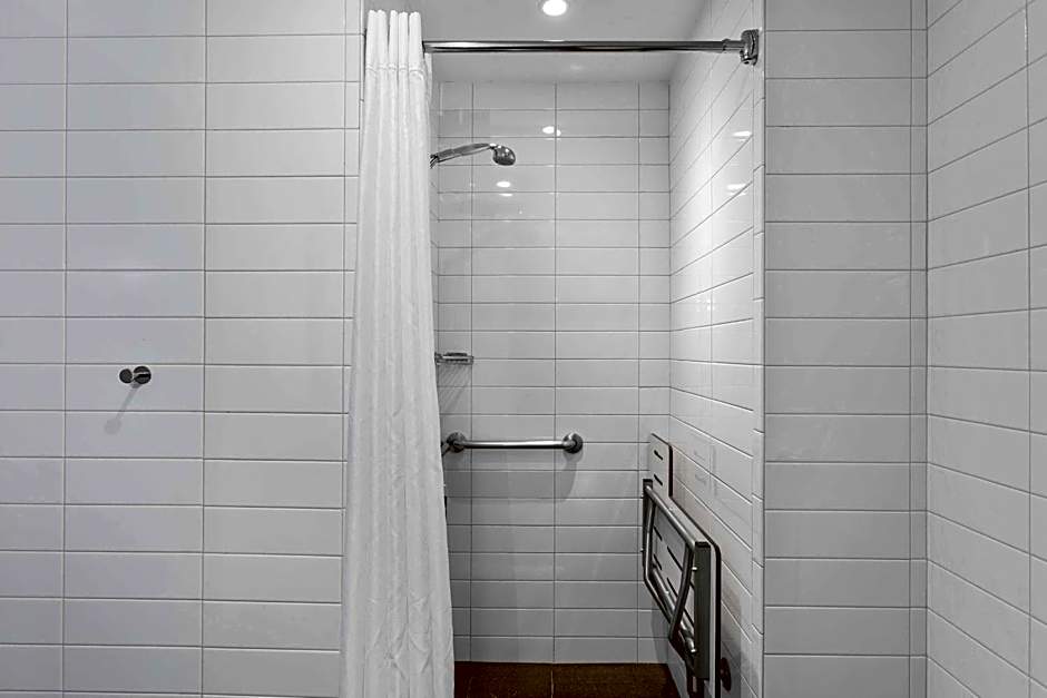 Motto by Hilton Washington DC City Center