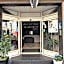 Yasha Hotel