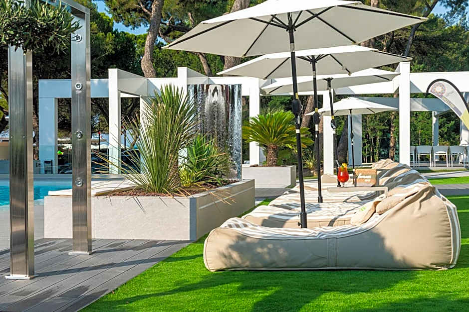 International Beach Hotel