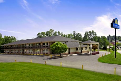 Days Inn by Wyndham Cloverdale Greencastle