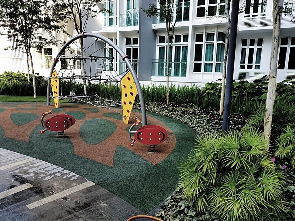 Holi 1Medini Suites Legoland