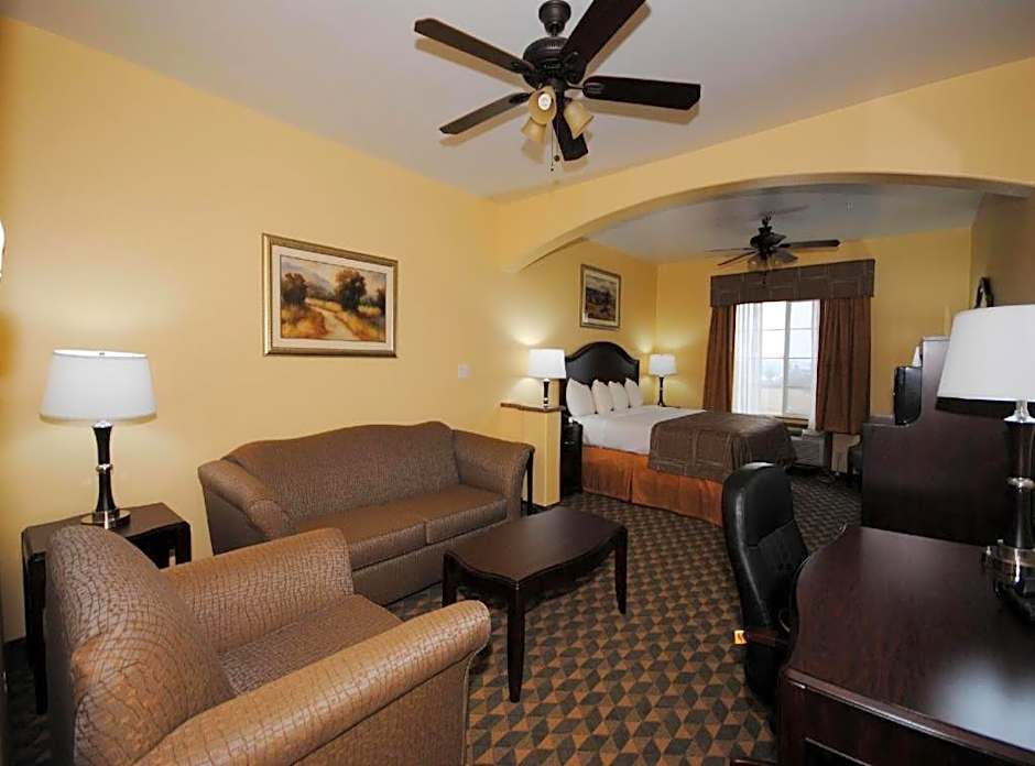 Best Western Plus Manvel Inn & Suites
