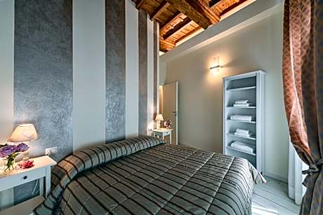Family, 2 Bedroom Apartment