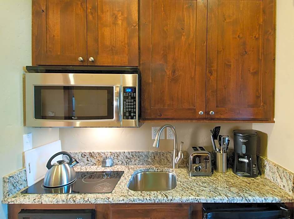 Grand Lodge on Peak 7