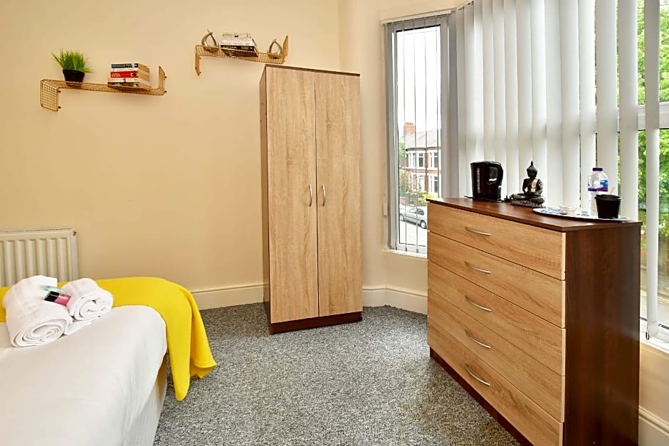 Townhouse @ 178 Ruskin Road Crewe