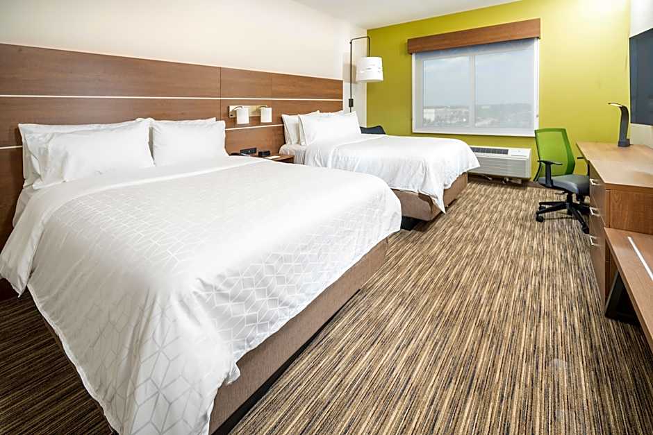 Photo 1 of 4 of Standard 2 Queen Beds, Hearing Accessible
