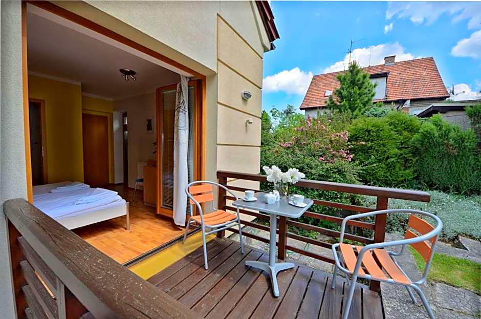 Hotel Garni Pod Skalkou