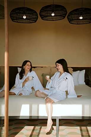 Deluxe Double Studio