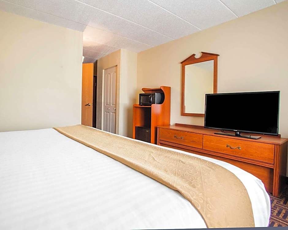 Quality Inn Bolingbrook I-55