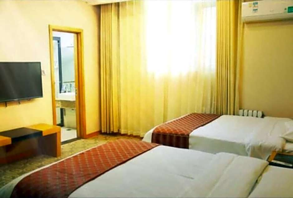 Greentree Inn Jinan Pingyin Express